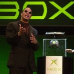Дуэйн «Скала» Джонсон и Билл Гейтс презентуют самый первый Xbox